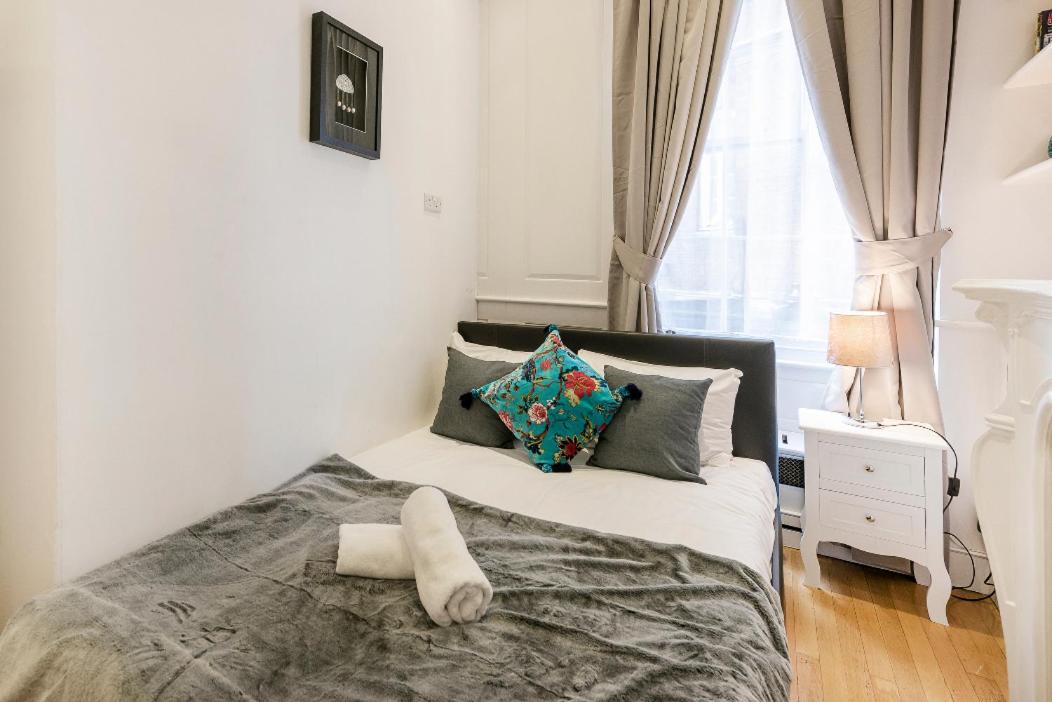 Covent Garden Townhouse Magical & Charming 8 * Londra